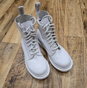 Dr. Martens 1460 Pascal Mono boots